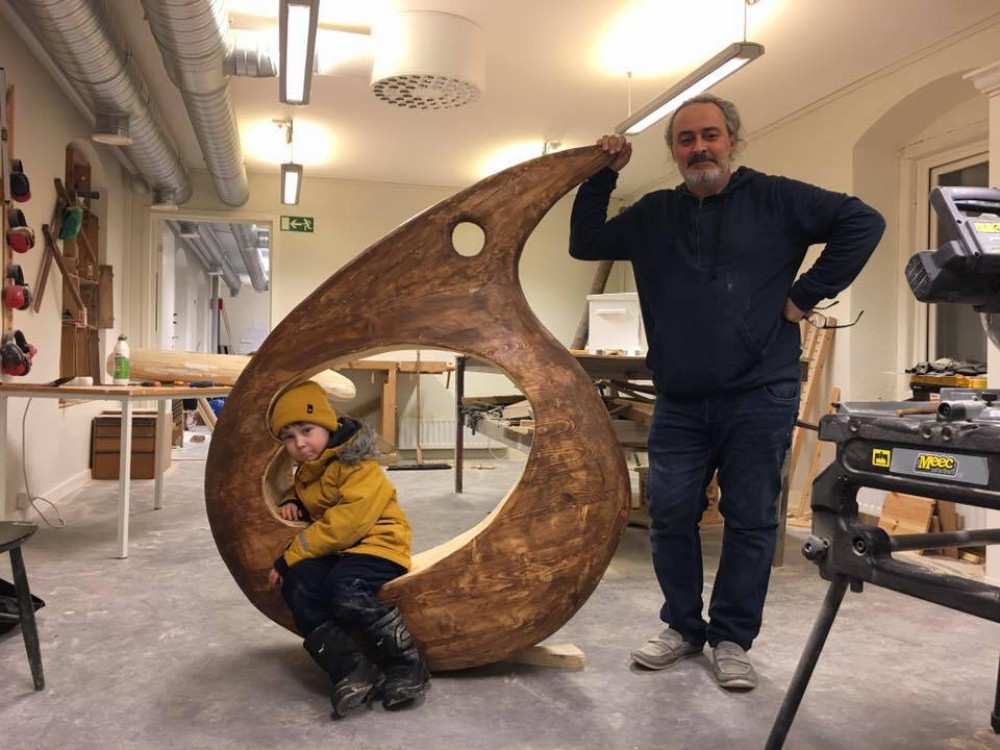 <h1><a href='/medlemmar/rabeaa-ibrahim'>Robin Rydén </a></h1><h4>En fågel</h4>